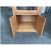 Image 3 : OAK DISPLAY CABINET W/ GLASS DOOR AND SHELVES