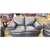 Image 6 : 3pc BLACK LEATHER SOFA SET, NO RIPS OR TEARS, INCLUDES SOFA, LOVESEAT AND CHAIR