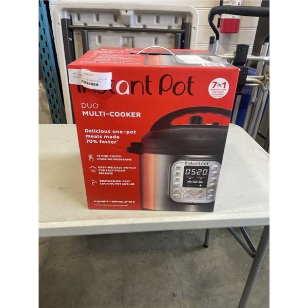 INSTANT POT DUO V5 7-IN-1 6QT ELECTRIC PRESSURE COOKER - TESTED WORKING, RETAIL $159