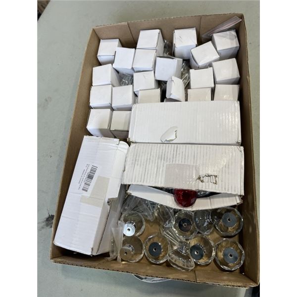 APPROX 60+ NEW DOOR KNOBS
