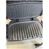 Image 5 : LOT OF KITCHEN ITEMS - SAUTEE PANS, KNIFES, SERVING PLATTERS, GRILL, ETC