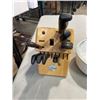 Image 3 : CORNING WARE LIDDED CASSEROLE DISH AND KNIFE BLOCK W/ ASSORTED KNIVES