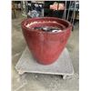 Image 1 : SET OF 5 PLANTER POTS, LARGEST ONE IS 24 INCH WIDE AND 22 INCH TALL