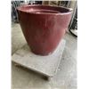 Image 4 : SET OF 5 PLANTER POTS, LARGEST ONE IS 24 INCH WIDE AND 22 INCH TALL