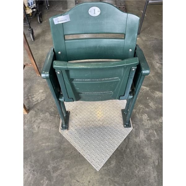 GREEN STANDIUM SEAT ON STAND