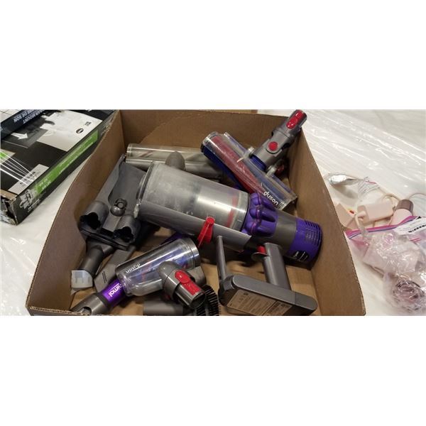 DYSON V10 ANIMAL CORDLESS VACUUM - WORKING, W/  ACCESSORIES SHOWN