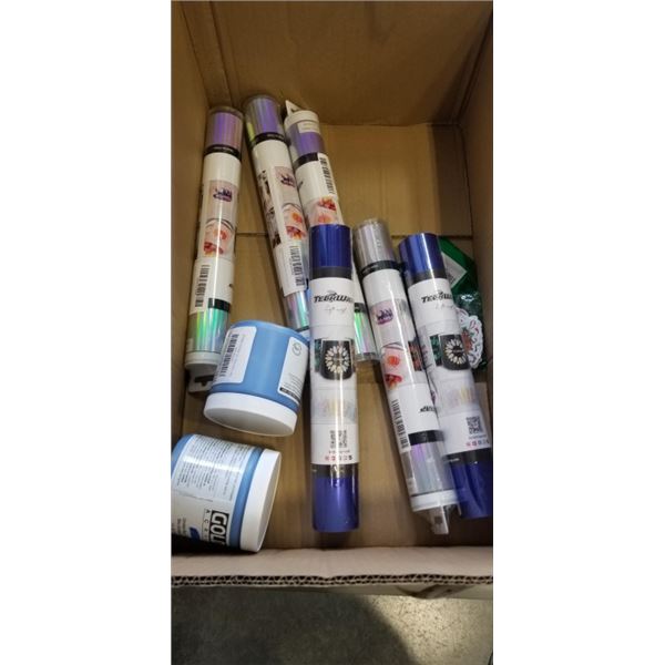 ASSORTED NEW CRAFT VINYL AND ACRYLLIC PAINT