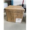 Image 3 : 2 PLASTIC KIDS SIDE TABLES. ASSORTED COLORS