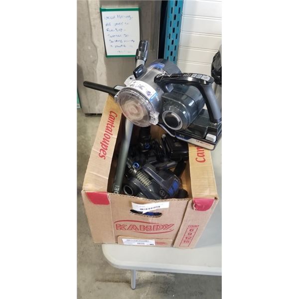 HOOVER BLADE MAX CORDLESS VACUUM WITH ACCESSORIES