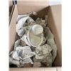 Image 2 : 2 BOXES OF CHINA