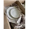 Image 3 : 2 BOXES OF CHINA