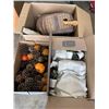 Image 1 : 3 BOXES OF DECOR ITEMS, BASKET, ETC