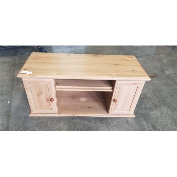 2 DOOR MEDIA CONSOLE