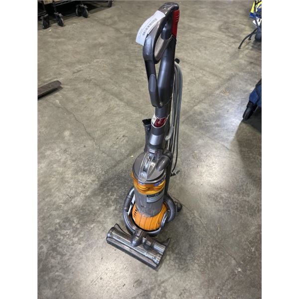 DYSON DC25 UPRIGHT VACUUM