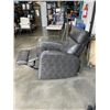Image 4 : GREY LEATHER ROCKER RECLINER