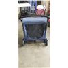 Image 3 : LARGE BLUE 4 WHEEL PET CARRIER