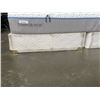 Image 5 : KING SIZE TEMPER PEDIC MATTRESS W/ SPLIT BOX SPRING