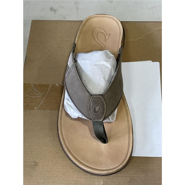 NEW OLUKAI TUAHINE HUNTER / GOLDEN SAND SIZE MENS 10