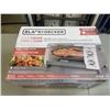 Image 4 : BLACK & DECKER 4-SLICE AIR FRY TOASTER OVEN - TESTED WORKING, RETAIL $179