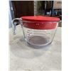 Image 1 : 2 NEW PYREX PREPWARE 2 QUART GLASS MEASURING CUP MIXING BOWLS WITH LIDS