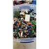 Image 3 : 2 TOTES AND TUB OF LEGO