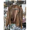 Image 1 : MENS SIZE 44 BROWN SUEDE JACKET