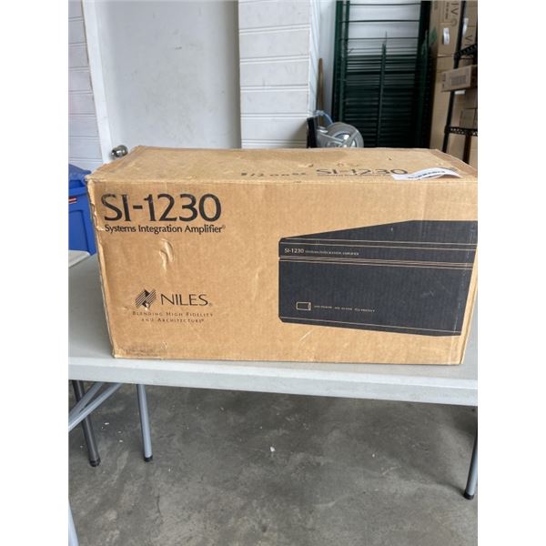 NILES SYSTEM INTEGRATION AMPLIFIER MODEL SI-1230