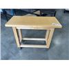 Image 1 : MAPLE SOFA / HALL TABLE