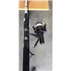 Image 4 : NEW DWAVE 8FT SPIN CAST ROD AND REEL
