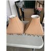 Image 2 : 3 TABLE LAMPS W/ 2 PAIRS OF LAMP SHADES