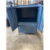 Image 2 : BLUE METAL STORAGE  UNIT WITH SHELFS
