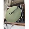 Image 2 : MADE IN ENGLAND RECORD PLAYER