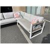 Image 4 : L SHAPE OUTDOOR PATIO SECTIONAL WITH THROW CUSHIONS, IN GOOD CONDITION