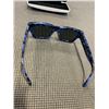 Image 3 : AUTHENTIC VERSACE SUN GLASSES IN CASE