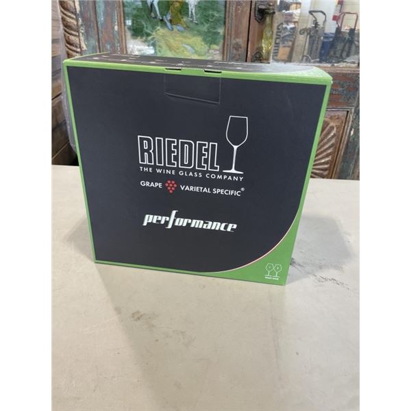 NEW SET OF REIDEL PINOT NOIR PERFORMANCE WINE GLASSES
