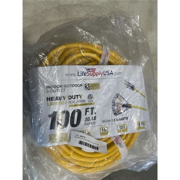 AS NEW YELLOW 100FT 3 OUTLET LIFE SUPPLY HEAVY DUTY INDOOR OUTDOOR3 WIRE GROUNDED LIGHTED EXTENSION,