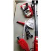 Image 4 : DIRT DEVIL 360 REACH VACUUM WITH BAG AND ACCESSORIES