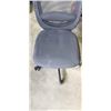 Image 2 : BLACK MESH BACK ROLLING OFFICE CHAIR
