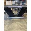 Image 4 : HUGE DOUBLE PEDESTAL POKER TABLE