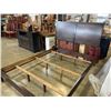 Image 3 : MODERN QUEENSIZE BEDFRAME. DARK FINISH.
