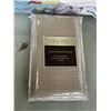Image 4 : NEW KIDS QUEEN SIZE DUVET COVER AND MATTRESS PROTECTOR AND ALAMODE STANDARD/QUEEN PILLOW SHAM
