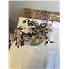 Image 3 : VINTAGE CHINESE PINK AND GREEN STONE BONSAI TREE ORNAMENT