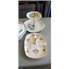 Image 2 : WOODS AND STYLECRAFT SERVING TRAYS AND LIDDED DISH