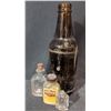 Image 7 : Diverse Vintage Items Including Stoneware Jug, Silver-Plated Napkin Rings, and Decorative Frames