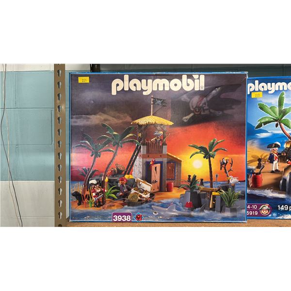 PLAYMOBIL #3938 BUILDING TOY