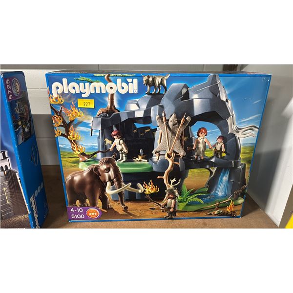 PLAYMOBIL #5100 BUILDING TOY