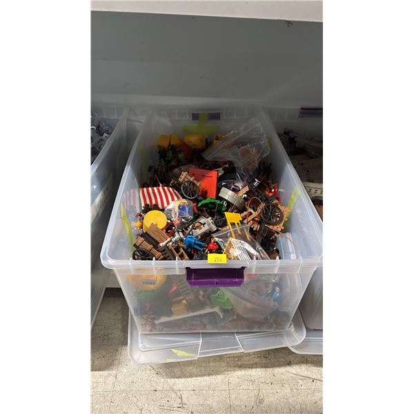 TOTE OF ASSORTED PLAYMOBIL BUILDING TOYS & ACCESSORIES