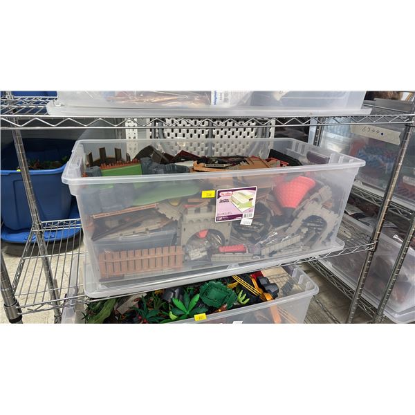 TOTE OF ASSORTED PLAYMOBIL BUILDING TOYS & ACCESSORIES