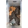 Image 2 : TOTE OF ASSORTED PLAYMOBIL BUILDING TOYS & ACCESSORIES