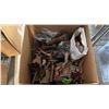 Image 3 : BOX OF ASSORTED PLAYMOBIL TOYS & ACCESSORIES
